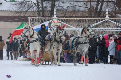 Актанышка Яңа елны тройкалар алып килә!