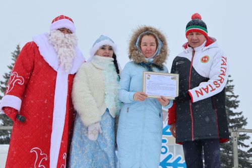 Актанышка Яңа елны тройкалар алып килә!