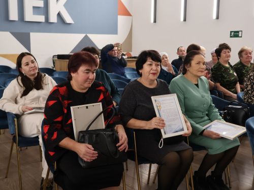 Актаныш районы башлыгы районыбыз волонтерларын бәйрәм белән котлады
