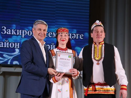 Азат Закиров исемендәге районкүләм бию конкурсыннан безнең репортаж