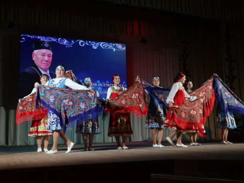 Азат Закиров исемендәге районкүләм бию конкурсыннан безнең репортаж