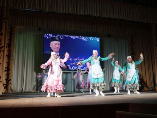 Азат Закиров исемендәге районкүләм бию конкурсыннан безнең репортаж