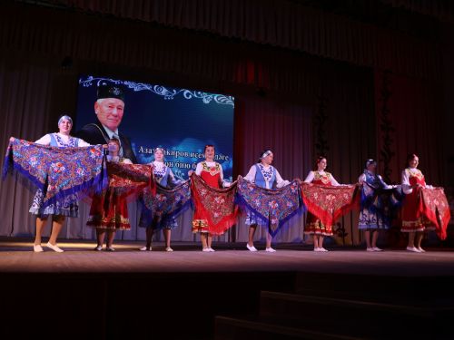 Азат Закиров исемендәге районкүләм бию конкурсыннан безнең репортаж