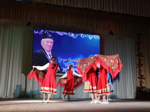 Азат Закиров исемендәге районкүләм бию конкурсыннан безнең репортаж