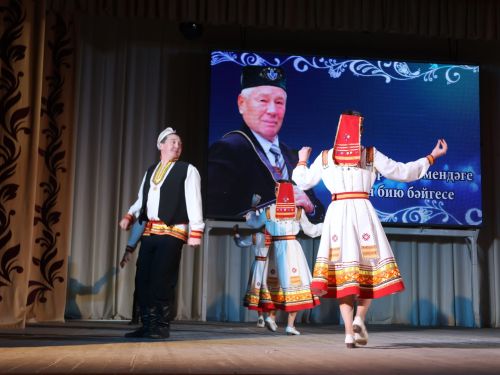 Азат Закиров исемендәге районкүләм бию конкурсыннан безнең репортаж