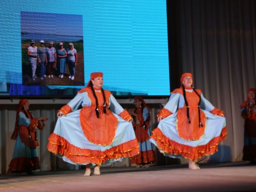 Азат Закиров исемендәге районкүләм бию конкурсыннан безнең репортаж