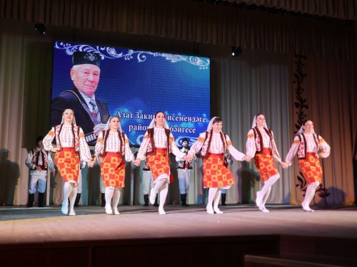 Азат Закиров исемендәге районкүләм бию конкурсыннан безнең репортаж
