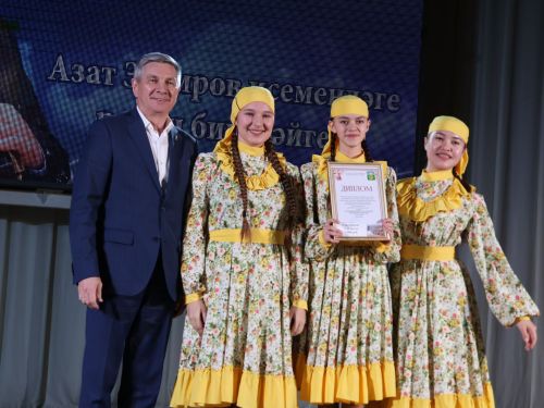 Азат Закиров исемендәге районкүләм бию конкурсыннан безнең репортаж