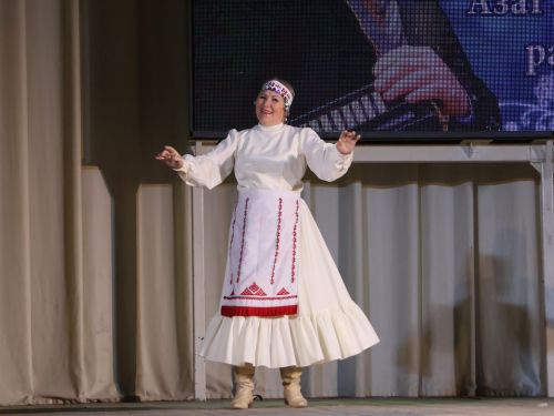 Азат Закиров исемендәге районкүләм бию конкурсыннан безнең репортаж