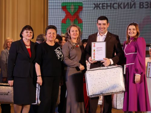 Актаныштагы «Ел хатын- кызы. Ел ир-аты: хатын-кыз карашы-2025» зона бәйгесеннән фотолар