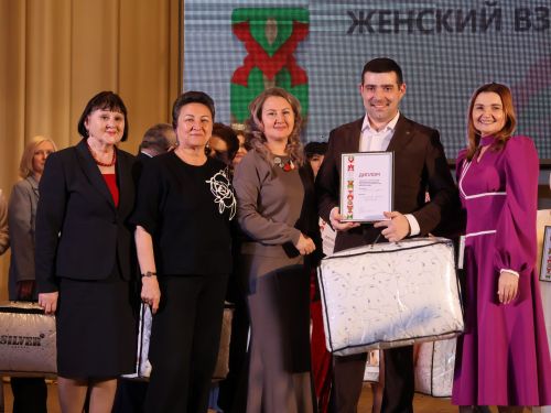 Актаныштагы «Ел хатын- кызы. Ел ир-аты: хатын-кыз карашы-2025» зона бәйгесеннән фотолар