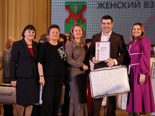 Актаныштагы «Ел хатын- кызы. Ел ир-аты: хатын-кыз карашы-2025» зона бәйгесеннән фотолар