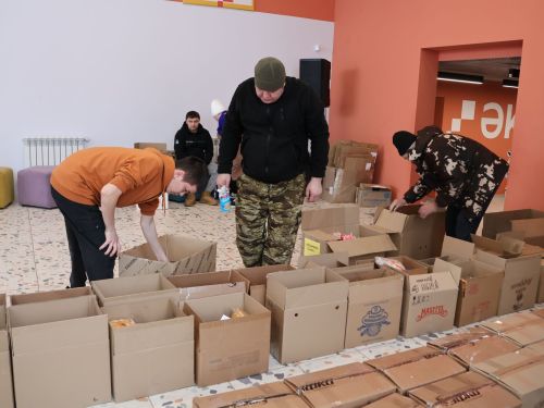 Ватанны саклаучылар көне алдыннан Актаныш районы халкы МХО зонасына унҗиденче гуманитар ярдәм юллый