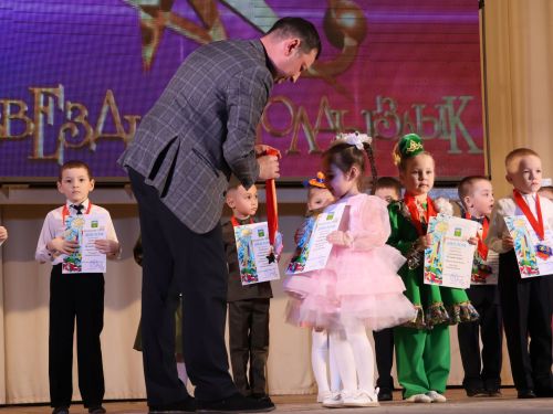 «Созвездие-Йолдызлык» фестивалендә Актаныш балалар бакчаларыннан 405 бала катнашты (фоторепортаж)
