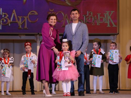 «Созвездие-Йолдызлык» фестивалендә Актаныш балалар бакчаларыннан 405 бала катнашты (фоторепортаж)