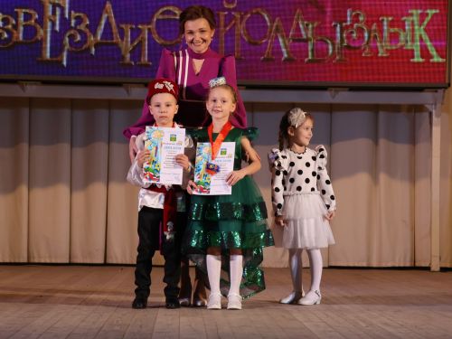 «Созвездие-Йолдызлык» фестивалендә Актаныш балалар бакчаларыннан 405 бала катнашты (фоторепортаж)