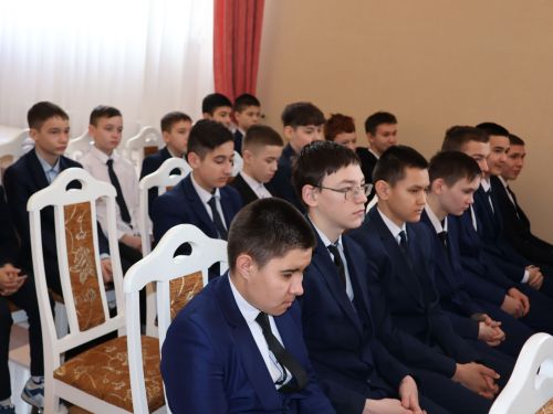 Батырларга хат: Гаилә мәктәбендә Актаныш, Богады һәм Яңа Әлем укучылары мөһим акциядә катнашты
