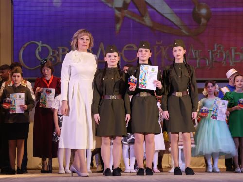 «Йолдызлык» фестиваленең 3 дәрәҗә лауреатларын хөрмәтләү- фотолар