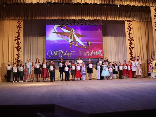 «Йолдызлык» фестиваленең 3 дәрәҗә лауреатларын хөрмәтләү- фотолар