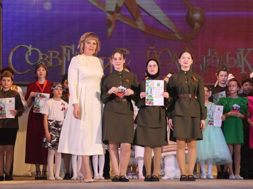 «Йолдызлык» фестиваленең 3 дәрәҗә лауреатларын хөрмәтләү- фотолар