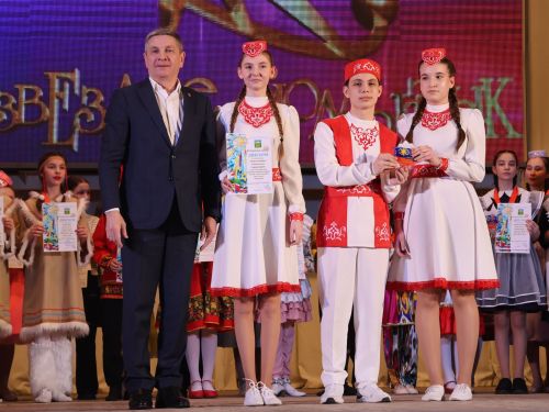 «Йолдызлык» фестиваленең 1 дәрәҗә лауреатларын хөрмәтләү- фотолар