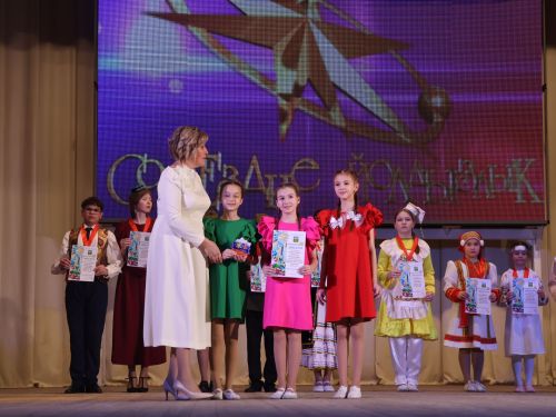 «Йолдызлык» фестиваленең 3 дәрәҗә лауреатларын хөрмәтләү- фотолар
