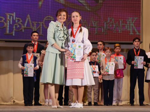 «Йолдызлык» фестиваленең 2 дәрәҗә лауреатларын хөрмәтләү- фотолар