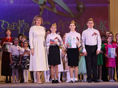 «Йолдызлык» фестиваленең 3 дәрәҗә лауреатларын хөрмәтләү- фотолар