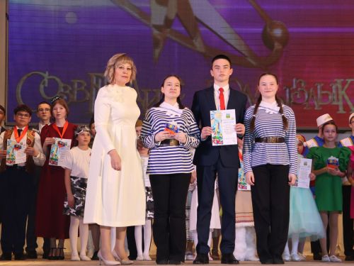 «Йолдызлык» фестиваленең 3 дәрәҗә лауреатларын хөрмәтләү- фотолар