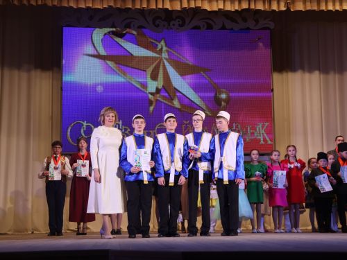 «Йолдызлык» фестиваленең 3 дәрәҗә лауреатларын хөрмәтләү- фотолар