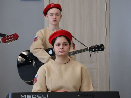 Казан кызы Анжела Молнар герой иренә багышланган «Батырлар даны мәңгелек» Хәтер диварын ачуга кайтты