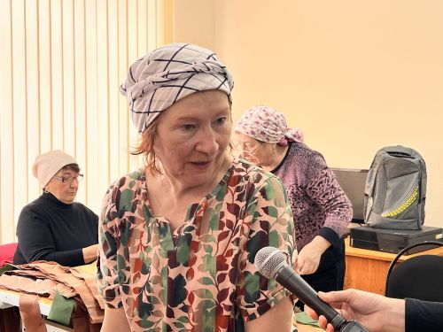 Энергияне икенче якка: «Сәламәтлек» клубына йөрүчеләр маскировка челтәрләре үрәләр