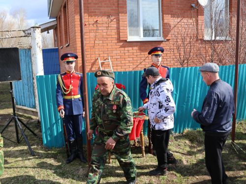 Аеш авылында әфганчы ветеран Илфак Нурлыгаянов истәлегенә хәтер тактасы куелды