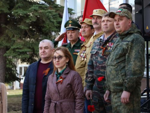 Геройларга мәңгелек дан!
