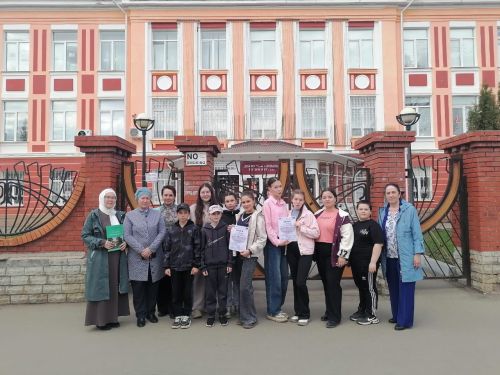 Иске Кормаш укучылары Әлмәттә театр бәйгесендә 1 һәм 2 дәрәҗә лауреат булдылар