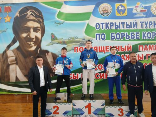Актаныш көрәшчеләре ике тапкыр Советлар Союзы Герое Муса Гәрәев турнирыннан уңышлар белән кайтты