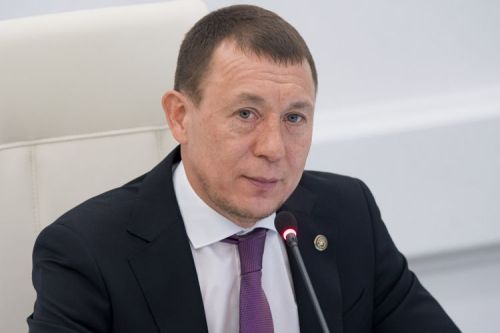 Түбән Кама һәм Әтнә районнары башлыклары отставкага китә