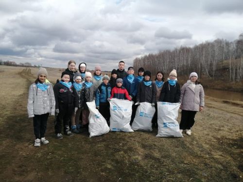 Меңнәр төп гомуми белем бирү мәктәбе укучылары Сөн елгасы буенда экологик өмә үткәрделәр
