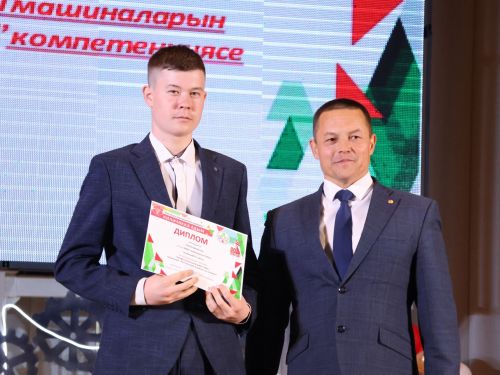 «Киләчәккә адым – 2025»: иҗат, осталык һәм тарихи хәтерне берләштергән фестиваль