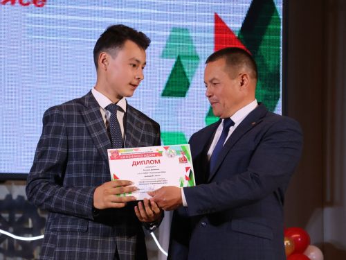 «Киләчәккә адым – 2025»: иҗат, осталык һәм тарихи хәтерне берләштергән фестиваль