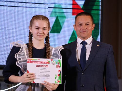 «Киләчәккә адым – 2025»: иҗат, осталык һәм тарихи хәтерне берләштергән фестиваль