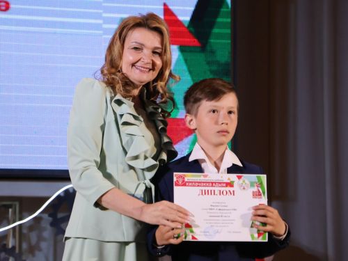 «Киләчәккә адым – 2025»: иҗат, осталык һәм тарихи хәтерне берләштергән фестиваль