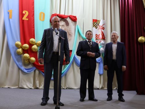 Халкым өчен тугры калырмын: Нур Баян исемендәге иҗат фестивале Гран-приена Ләйлә Нуриева лаек булды (репортаж)