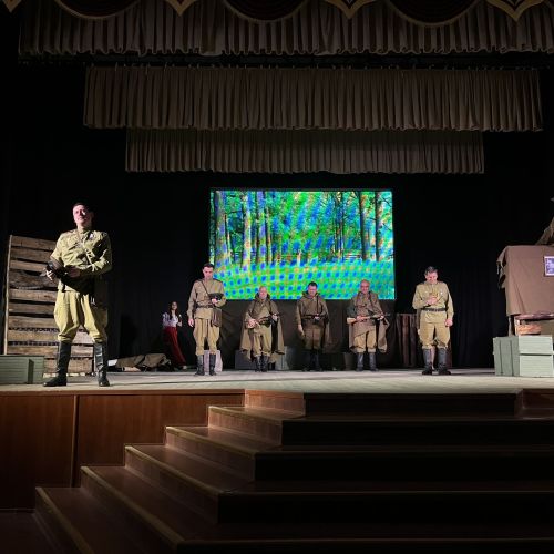 Актаныш муниципаль театры Бөек Җиңүнең 80 еллыгына «Ярлыкау» спектаклен сәхнәләштерде