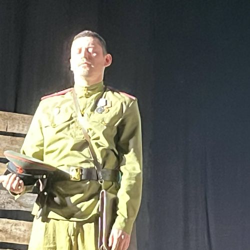 Актаныш муниципаль театры Бөек Җиңүнең 80 еллыгына «Ярлыкау» спектаклен сәхнәләштерде
