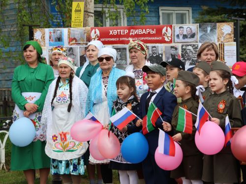 Бүген Такталачык халкы Бөек Җиңү алып килгән 400 батырын искә алды
