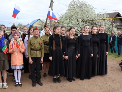 Бүген Такталачык халкы Бөек Җиңү алып килгән 400 батырын искә алды