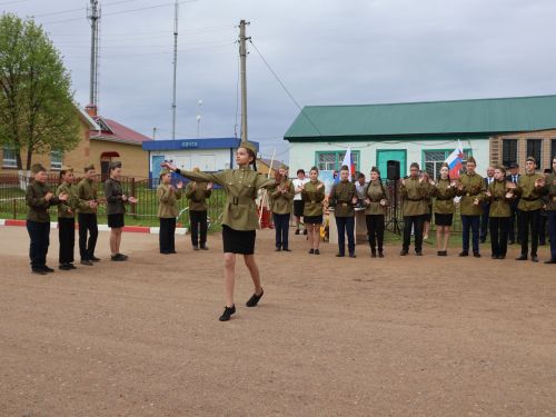 Бүген Такталачык халкы Бөек Җиңү алып килгән 400 батырын искә алды