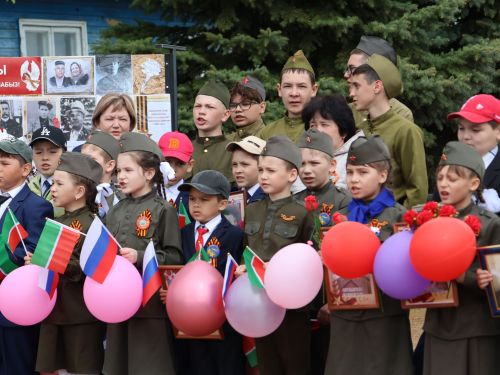 Бүген Такталачык халкы Бөек Җиңү алып килгән 400 батырын искә алды