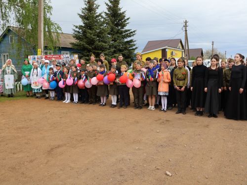 Бүген Такталачык халкы Бөек Җиңү алып килгән 400 батырын искә алды